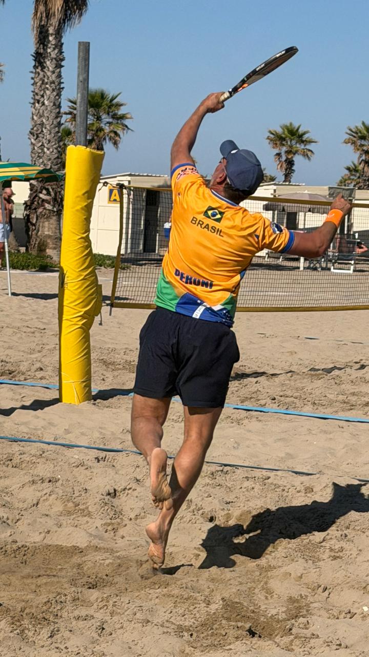 Brasileiros brilham na areia italiana e confirmam o favoritismo